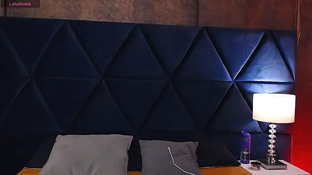 Logan Woods online show from March 12, 4:24 pm