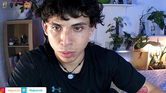 Magnuz Col online show from June 27, 2:49 am