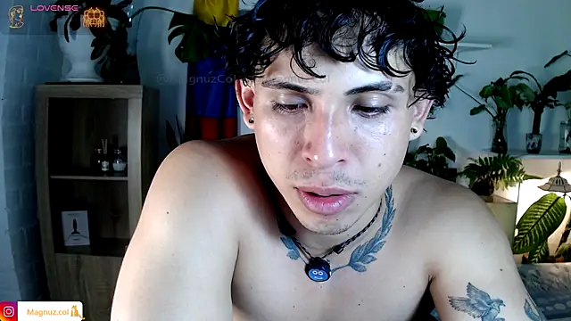 Magnuz Col online show from July 9, 3:43 am