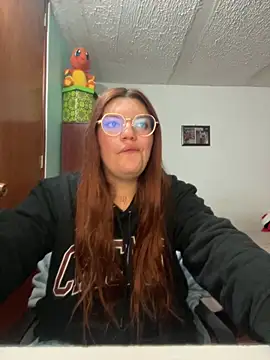 Snapshot of Vixroy7 chatting on April 13, 11:21 pm Vixroy7 online show from April 13, 11:21 pm