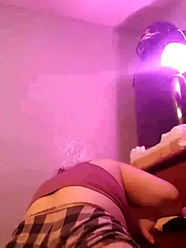 Snapshot of KumKitten1234 chatting on February 9, 6:12 pm KumKitten1234 online show from February 9, 6:12 pm