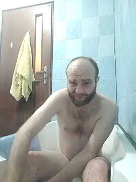 AlexanderArmani online show from February 4, 8:47 pm