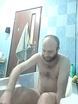 AlexanderArmani online show from February 10, 8:40 am