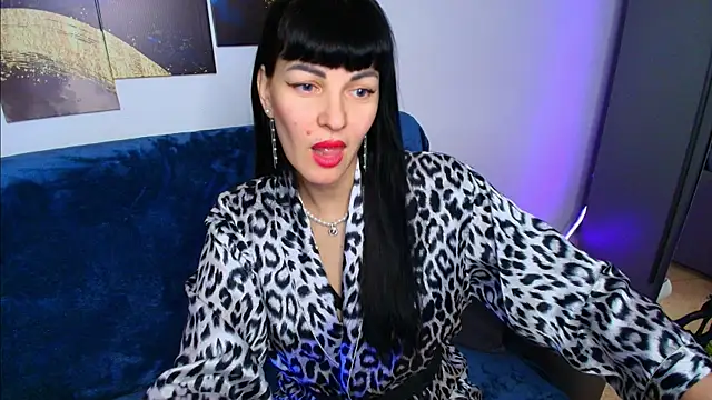 Agata  Moore online show from May 9, 2:06 am