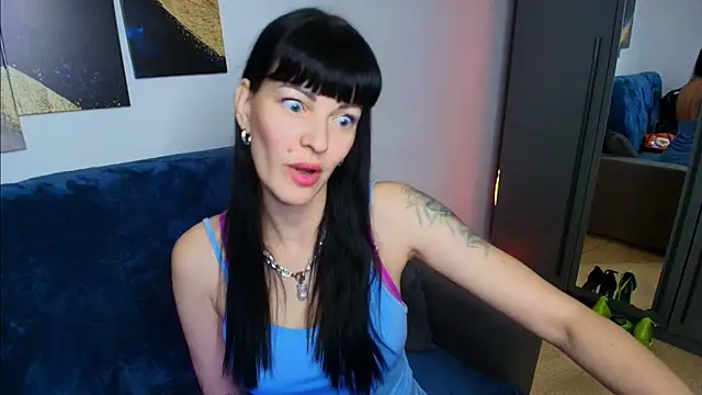 Agata  Moore online show from May 31, 1:36 am