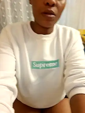 Barbieee1301 online show from February 22, 7:23 pm