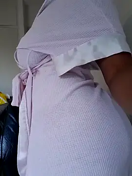 Barbieee1301 online show from March 26, 4:29 am