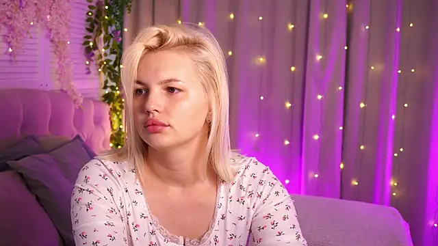 AmeliaWeells online show from May 24, 2:38 am