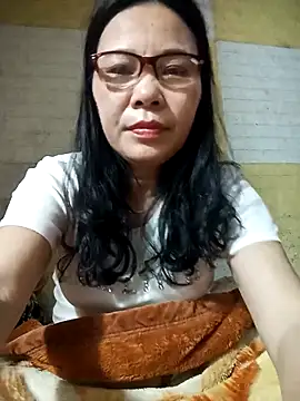 Snapshot of Nuna_689 chatting on February 23, 8:01 am Nuna 689 online show from February 23, 8:01 am