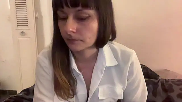 LouveduDiable online show from February 3, 4:54 am