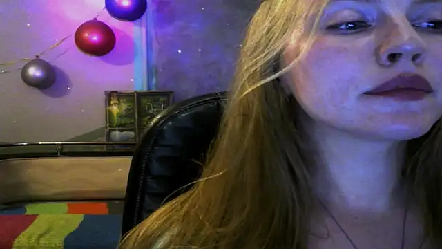 Space Girls 699 online show from June 6, 4:23 pm