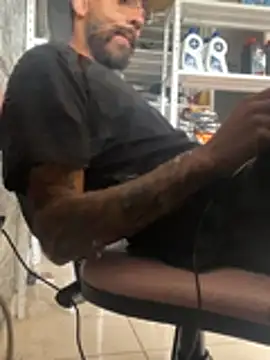 austin Dark online show from January 31, 7:11 pm