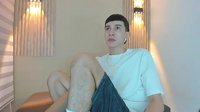 lian cameron online show from February 13, 3:46 am