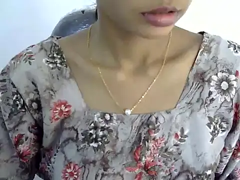 Snapshot of Kulsum_S chatting on March 10, 9:03 am Kulsum S online show from March 10, 9:03 am