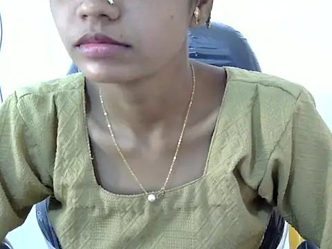 Snapshot of Kulsum_S chatting on March 11, 10:54 am Kulsum S online show from March 11, 10:54 am