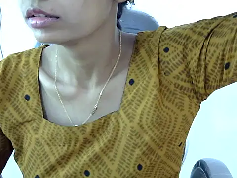 Snapshot of Kulsum_S chatting on March 14, 9:04 am Kulsum S online show from March 14, 9:04 am