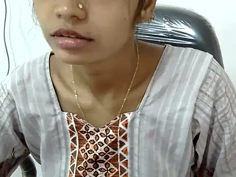 Snapshot of Kulsum_S chatting on March 15, 9:26 am Kulsum S online show from March 15, 9:26 am