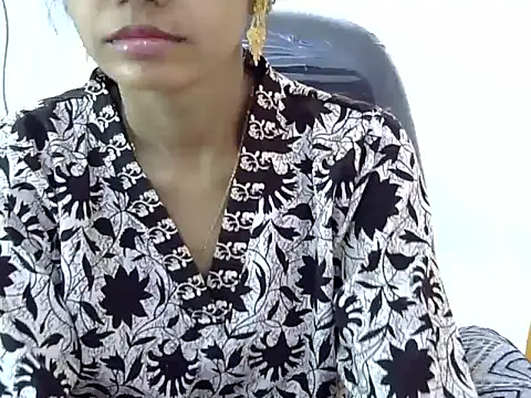 Snapshot of Kulsum_S chatting on March 20, 10:20 am Kulsum S online show from March 20, 10:20 am