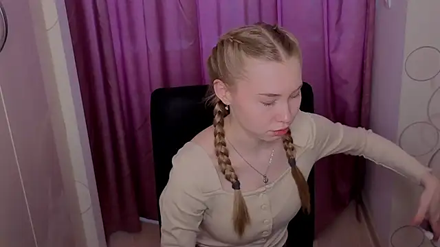 SageSnachez online show from February 10, 11:14 am