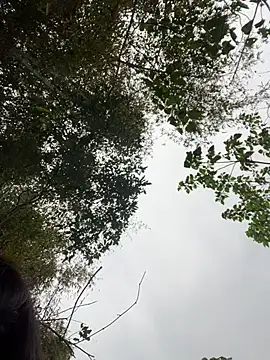 Snapshot of Lyn-be99 chatting on March 5, 6:31 am Lyn-be99 online show from March 5, 6:31 am