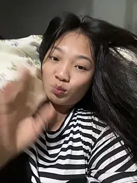 Snapshot of Lyn-be99 chatting on March 11, 1:55 am Lyn-be99 online show from March 11, 1:55 am