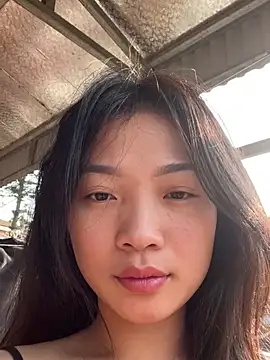 Snapshot of Lyn-be99 chatting on March 19, 1:09 am Lyn-be99 online show from March 19, 1:09 am