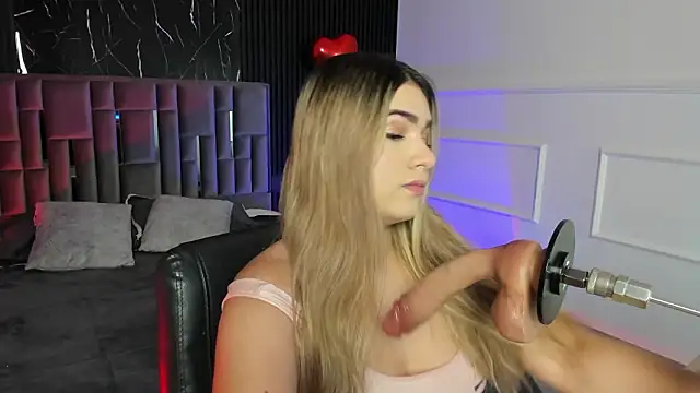 Liiahfontaine online show from February 20, 11:22 am