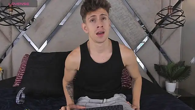 Snapshot of Jasper__jones chatting on March 10, 2:22 pm Jasper jones online show from March 10, 2:22 pm