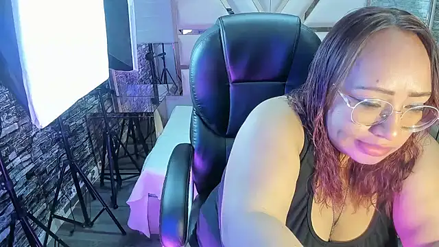 Shara Oz online show from February 25, 3:05 am