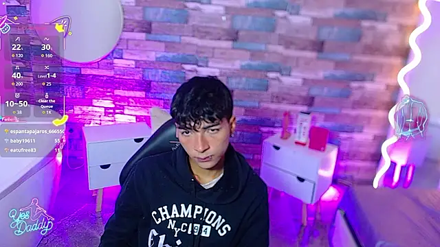 Snapshot of osamu_tay chatting on March 12, 12:00 pm osamu tay online show from March 12, 12:00 pm