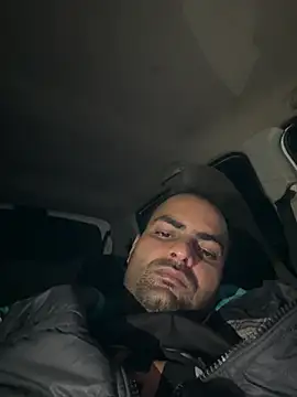 hardlysuck online show from February 7, 7:50 pm