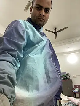 Snapshot of hardlysuck chatting on March 21, 2:31 pm hardlysuck online show from March 21, 2:31 pm