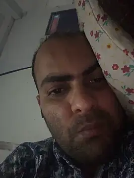 Snapshot of hardlysuck chatting on March 25, 4:57 pm hardlysuck online show from March 25, 4:57 pm