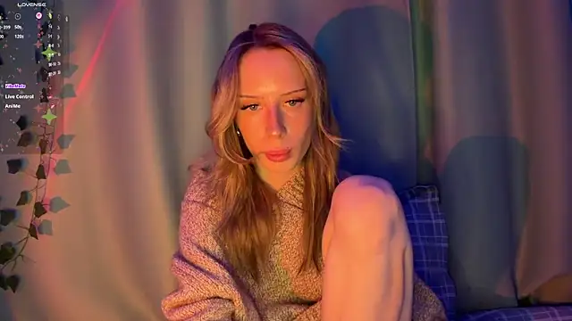 DellaCampbell online show from March 23, 2:54 pm