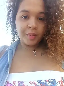 Snapshot of Adina_Skaly chatting on March 22, 10:35 pm Adina Skaly online show from March 22, 10:35 pm