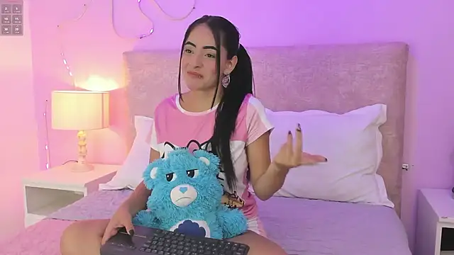 silkSigh149 online show from February 3, 3:59 am