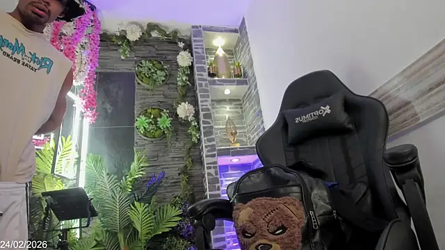 Rpoolrboy online show from February 24, 8:07 pm