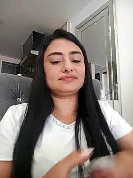 Andreacama online show from February 8, 5:16 pm