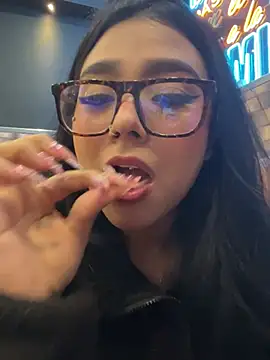 Violetta pinkk1 online show from March 19, 3:43 am