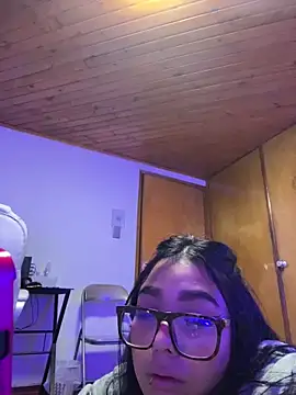 Violetta pinkk1 online show from March 31, 4:13 am