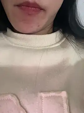 Snapshot of Mong2005 chatting on February 9, 7:23 am Mong2005 online show from February 9, 7:23 am