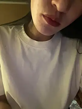 Snapshot of Mong2005 chatting on February 21, 11:55 am Mong2005 online show from February 21, 11:55 am