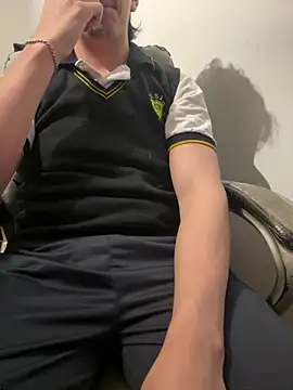 Snapshot of mikahorny chatting on February 15, 10:14 am mikahorny online show from February 15, 10:14 am