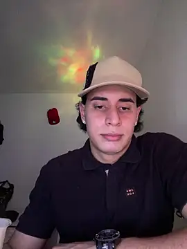 Maximuz1920 online show from May 25, 4:02 pm