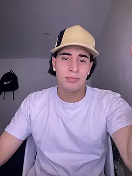 Maximuz1920 online show from June 4, 8:59 pm