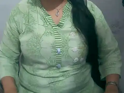 Snapshot of Cute_Aliyaa chatting on March 11, 10:54 am Cute Aliyaa online show from March 11, 10:54 am