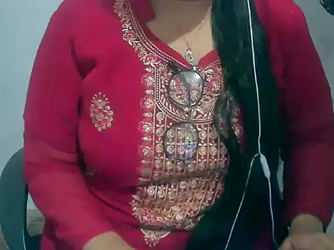 Snapshot of Cute_Aliyaa chatting on March 13, 9:27 am Cute Aliyaa online show from March 13, 9:27 am