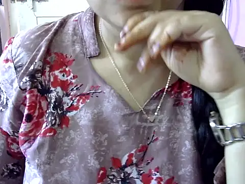 Snapshot of Cute_Aliyaa chatting on March 25, 8:20 am Cute Aliyaa online show from March 25, 8:20 am