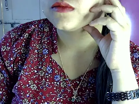Cute Aliyaa online show from July 1, 11:34 am