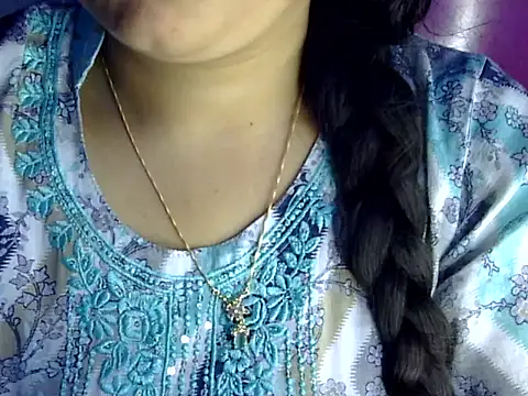 Cute Aliyaa online show from July 28, 1:32 pm
